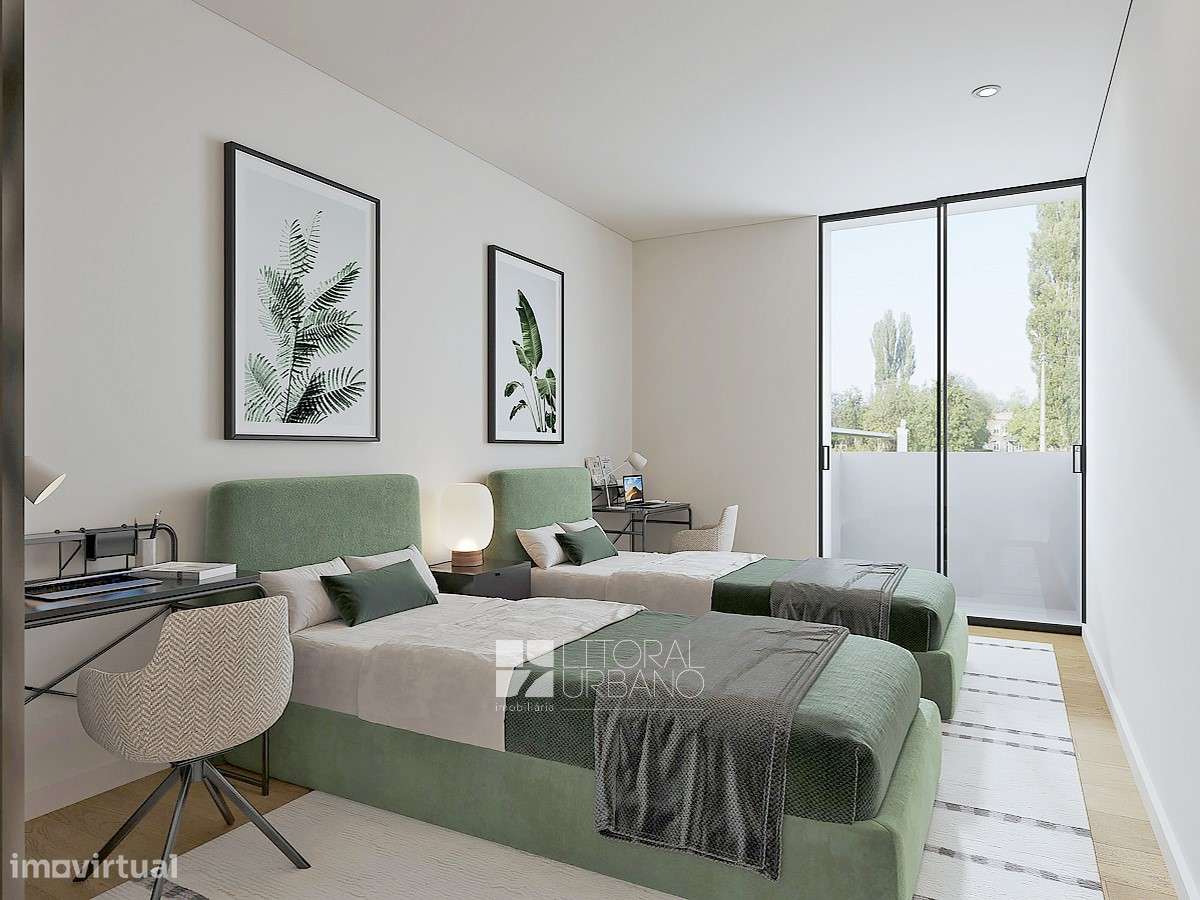 Apartamneto T1+1 com varanda e garagem ao Polo Universitário.-9