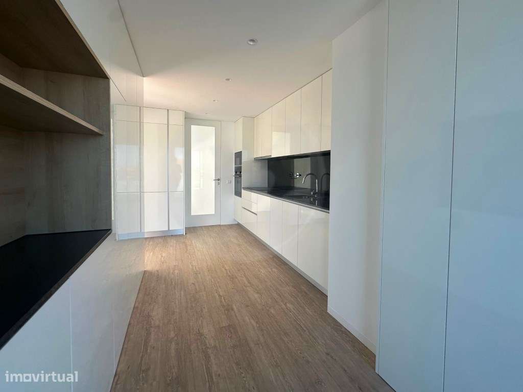 Penthouse T3 Nova em 1ª Linha de Mar em Vila do Conde - Grande imagem: 4/30
