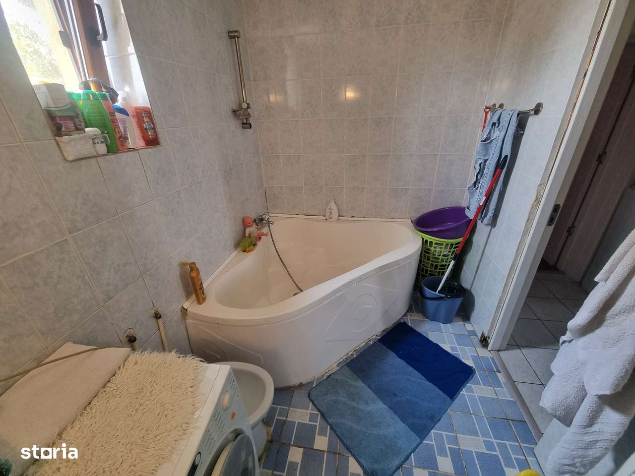 Apartament 2 camere decomandat,et.1,Deva-zona Bd.Bălcescu nou-18