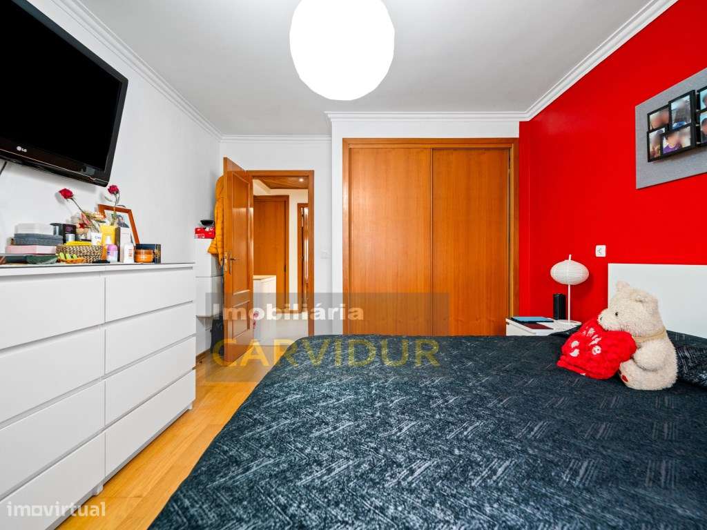 Barreiro/Vila Chã T2 com arrecadação e elevador-20