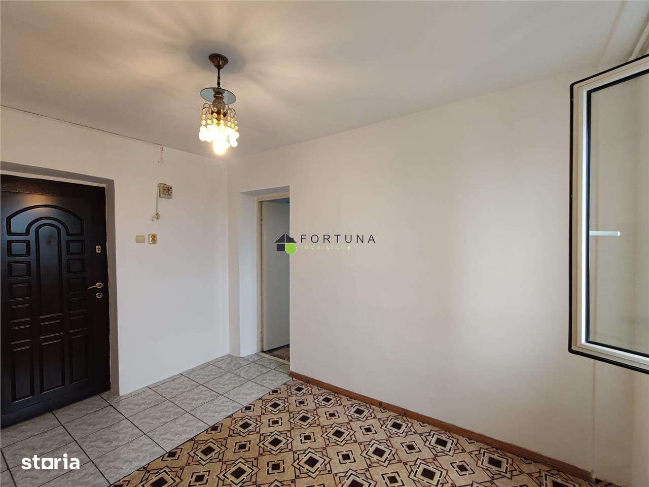 Camera de vanzare, zona Bartolomeu (comision 0%)-1