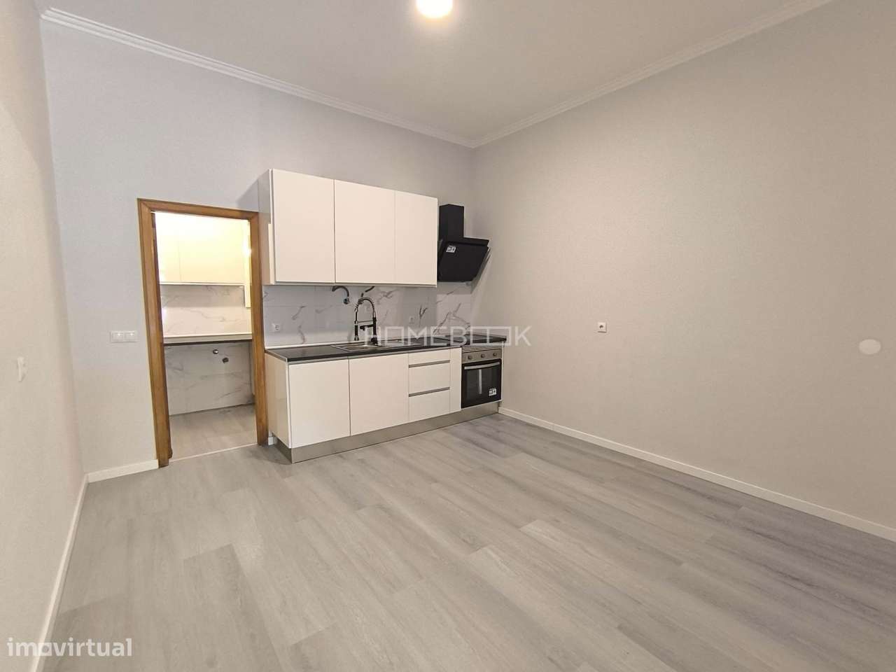 Espaço para Arrendamento com Versatilidade Total — Serviços com Confor - Grande imagem: 2/13