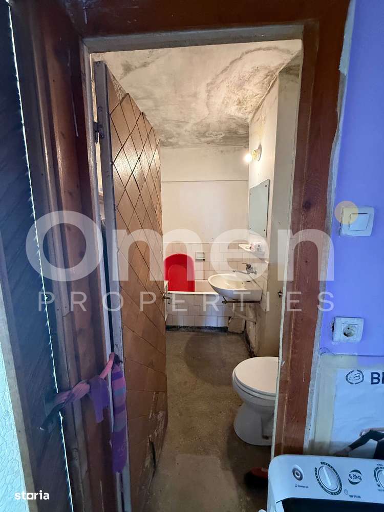 Apartament spatios, complet renovabil, zona Granicerilor-6