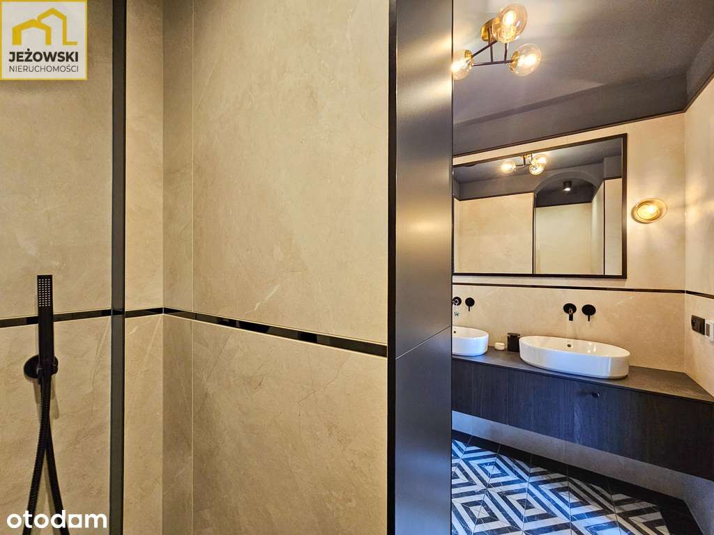 Nowoczesna willa w centrum Kazimierza Dolnego.-18