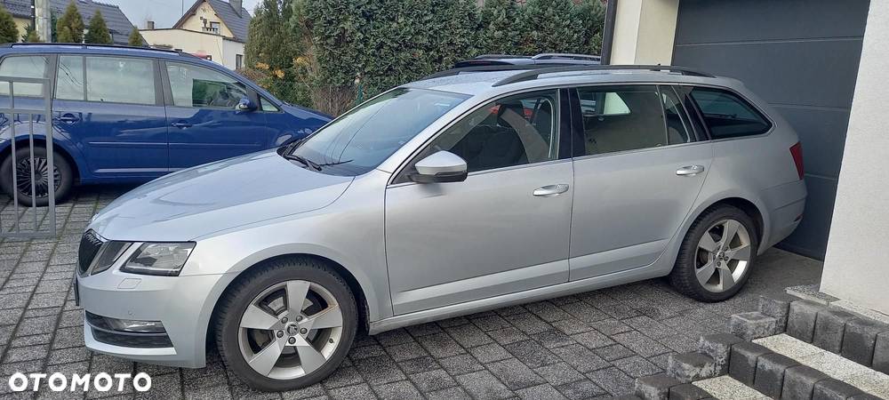 Skoda Octavia 2.0 TDI Ambition DSG - 2