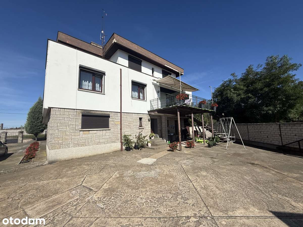 Przestronny dom 300 m² | 3 kondygnacje | Pleszew-1