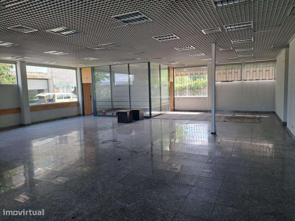 Imóvel Comercial em Carrazeda de Ansiães-23