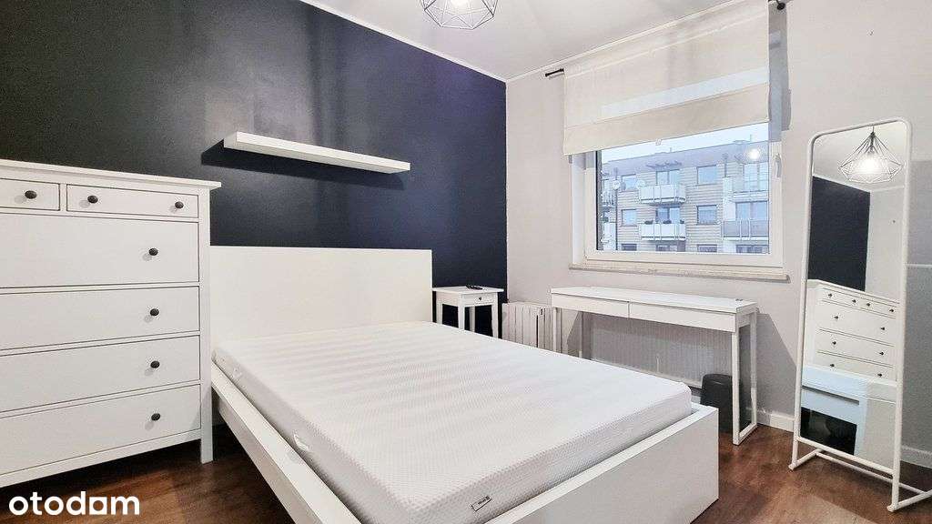 Trzypokojowe, umeblowane na ostatnim piętrze-9