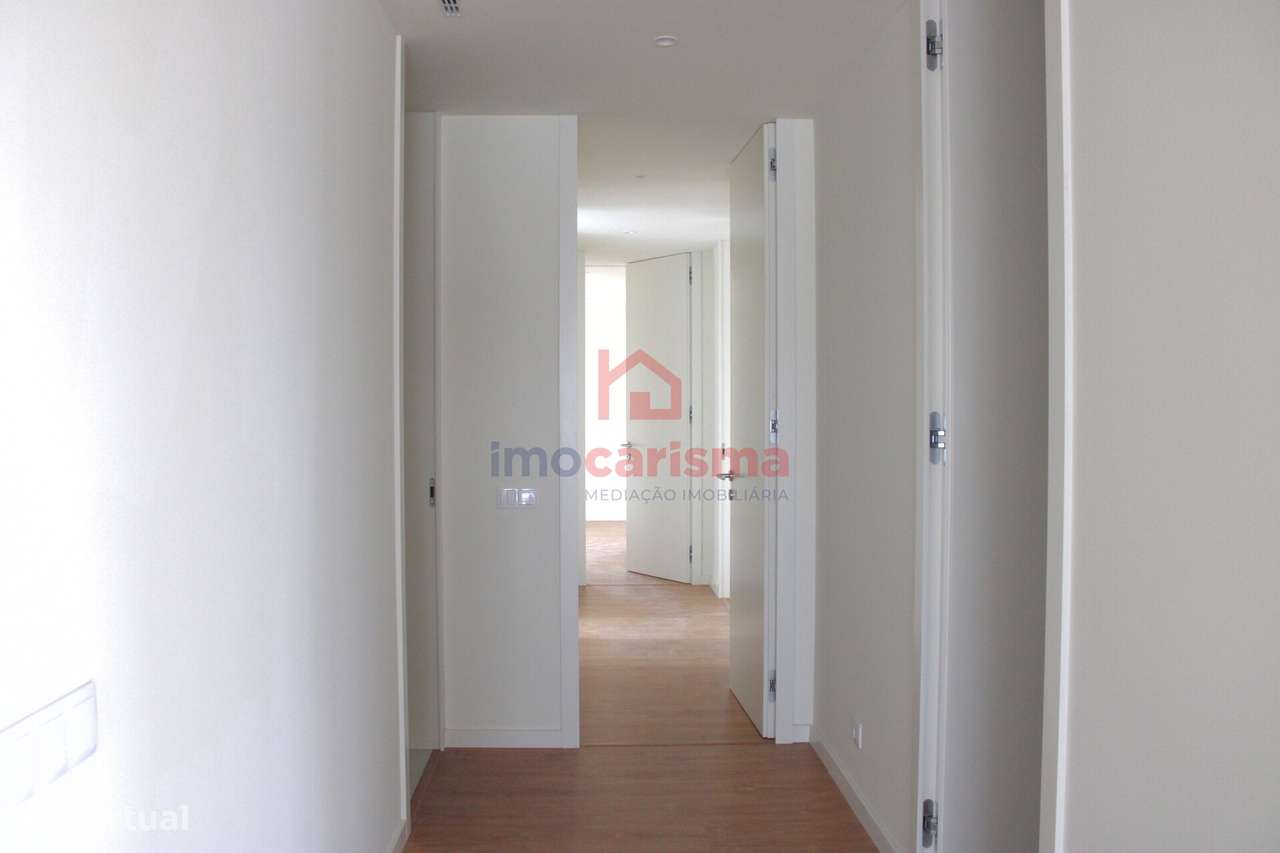Apartamento T3 Novo, No Último Piso, Centro de Paços de Ferreira-6