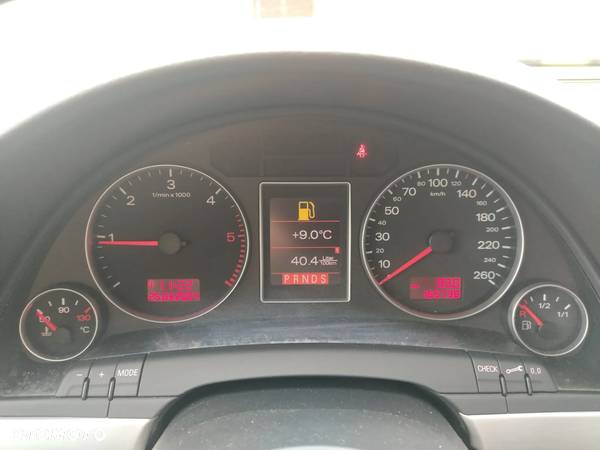 Audi A4 Avant 2.0 TDI Multitronic - 17