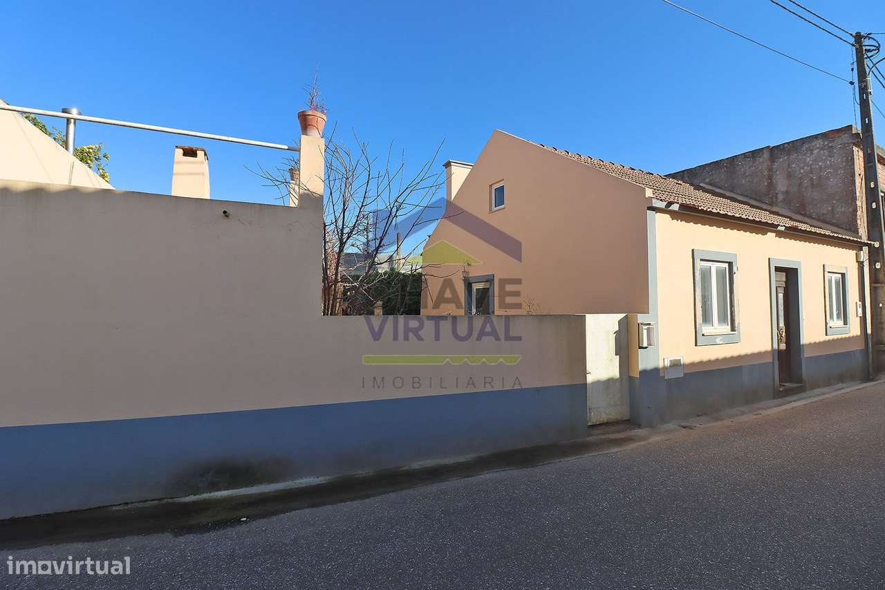 Moradia V1 c/ Sótão Amplo e Terraço Peral - Cadaval-9