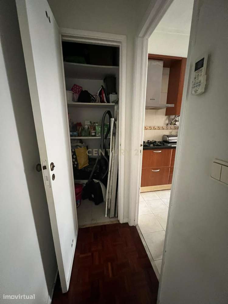 Apartamento T3 em Benfica – Prédio com Elevador - Grande imagem: 5/19