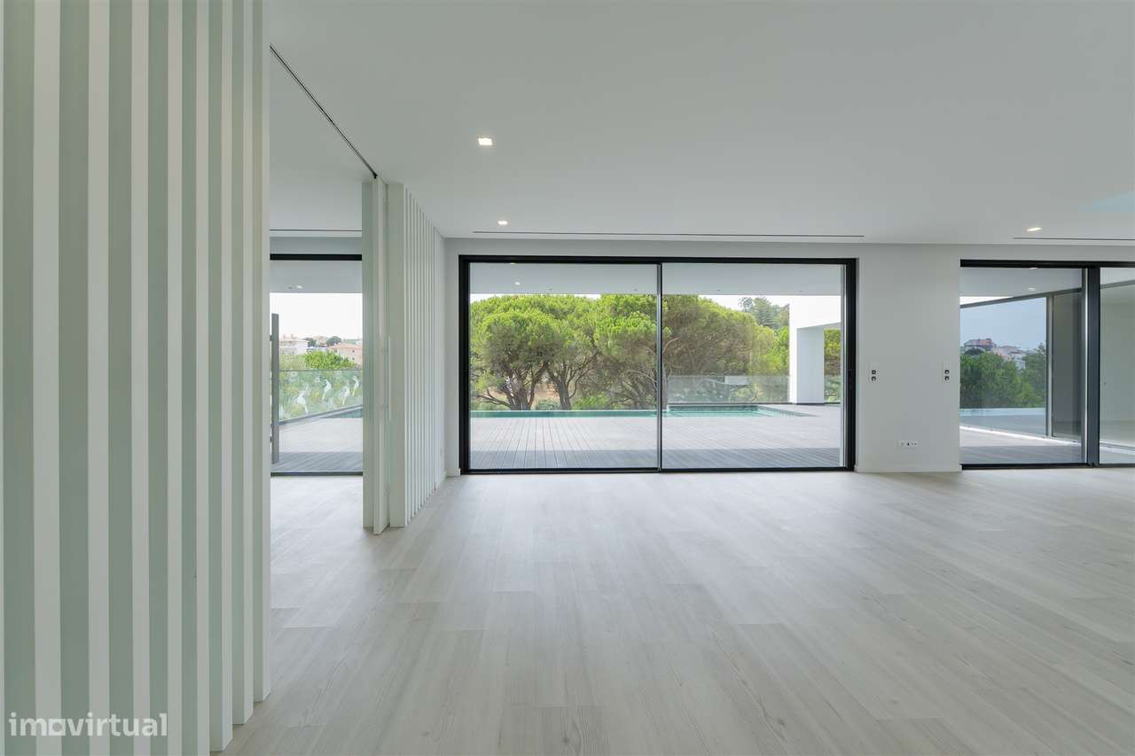 Moradia Contemporânea T5 com Piscina Infinita | Cascais - Grande imagem: 5/27