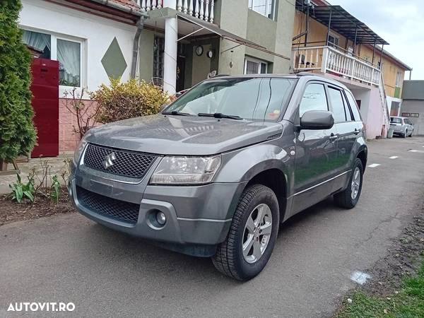 Suzuki Grand Vitara 1.9 DDiS Comfort - 2