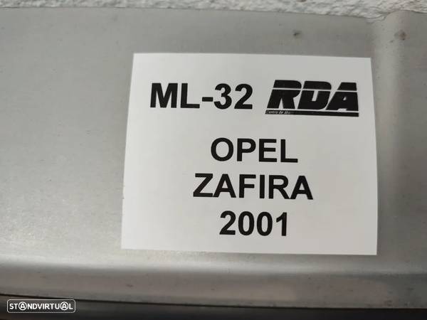ML32 Mala Opel Zafira de 2001 - 2