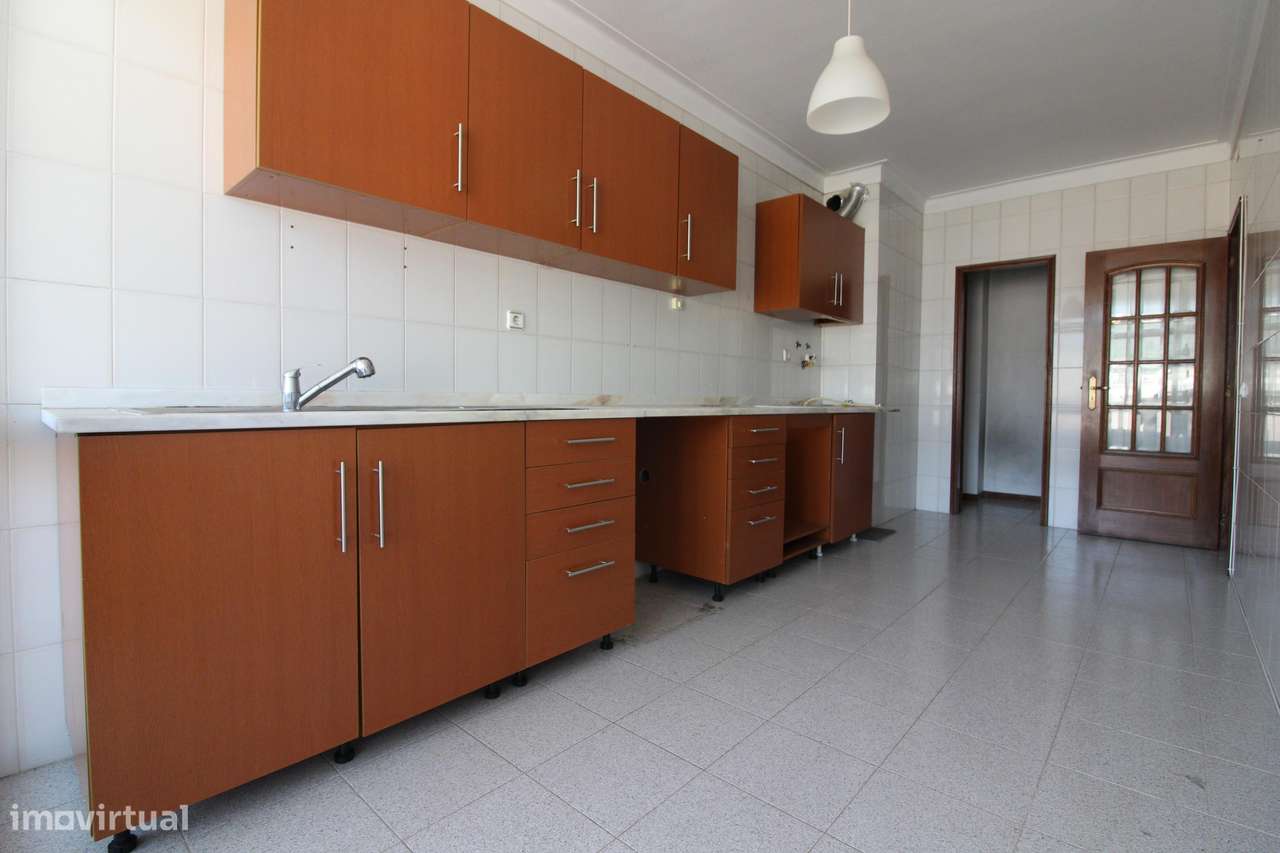 Apartamento T2 no centro de Braga - Grande imagem: 5/17