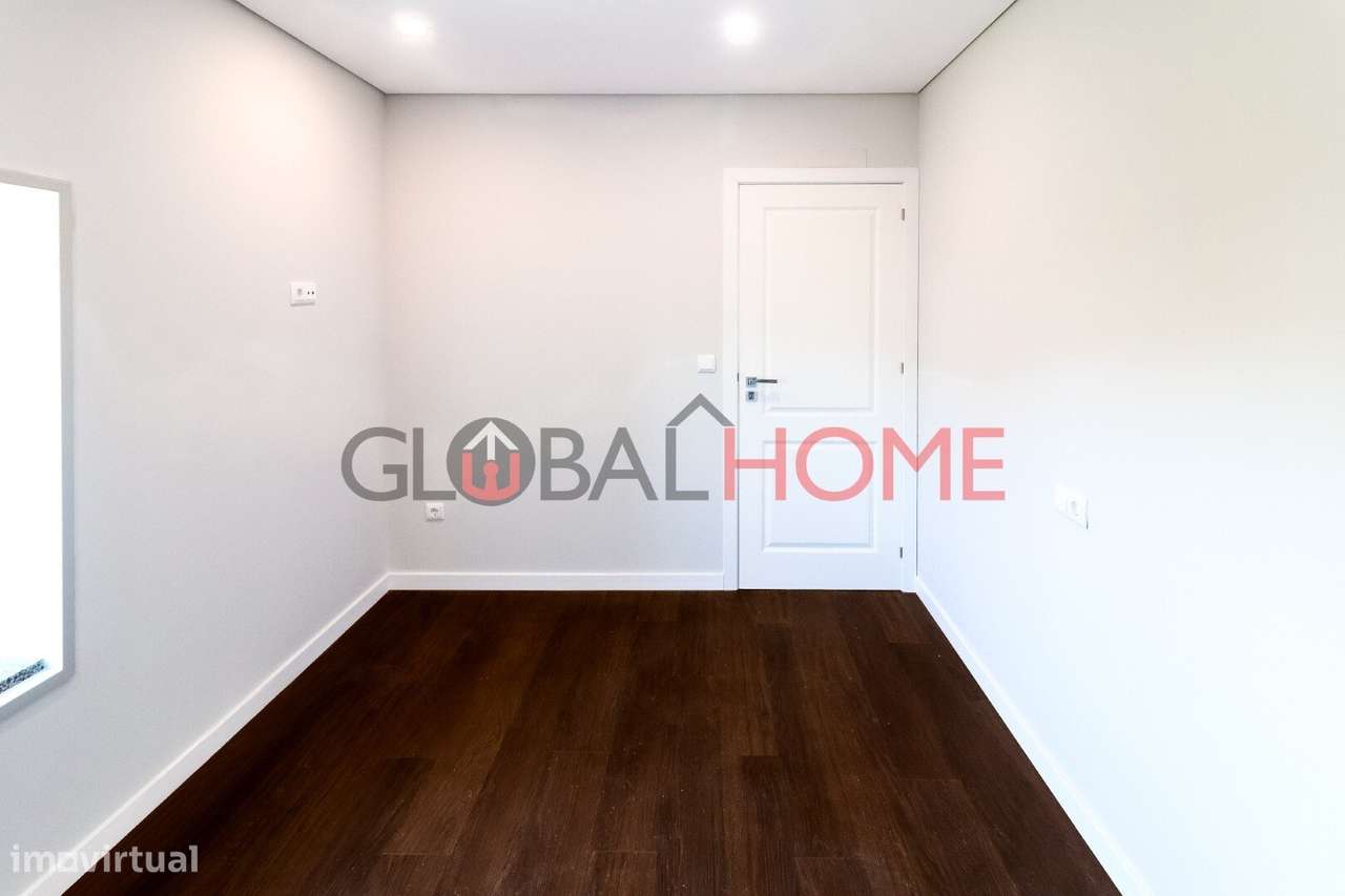 Moradia T3 Nova com 1000m² Terreno em Paços de Ferreira-44