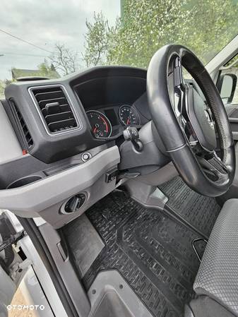 Volkswagen Crafter - 11