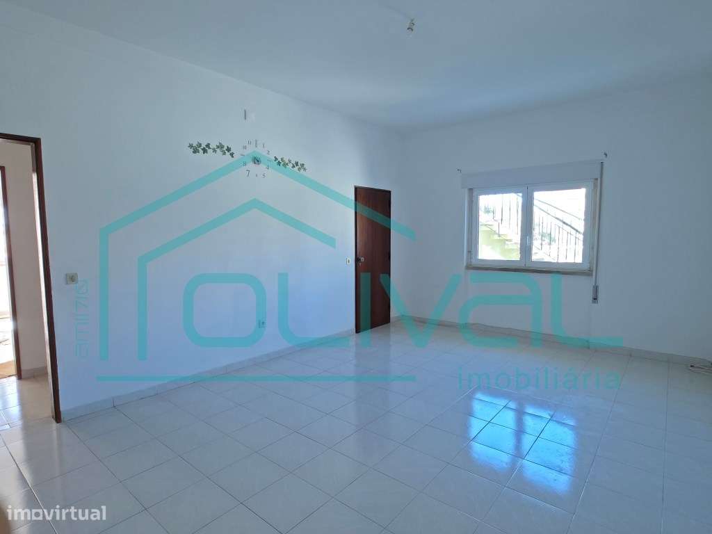 Moradia Independente com terreno, muito bem localizada com vista pa...-14