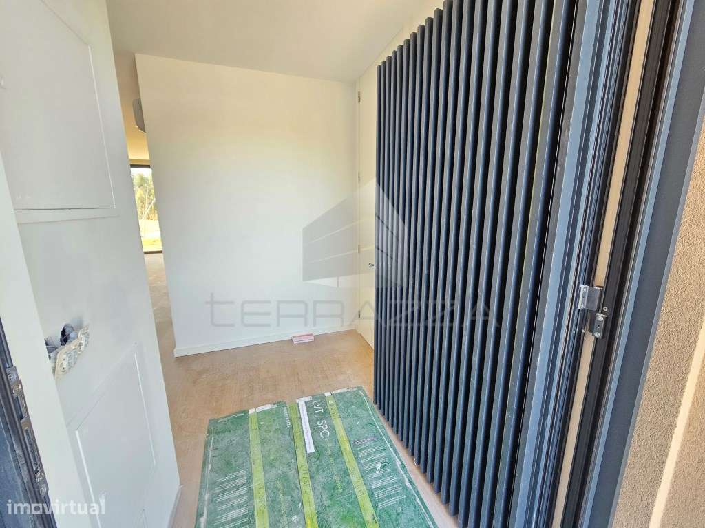 MORADIA NOVA FAMALICÃO 4 FRENTES - Grande imagem: 4/14