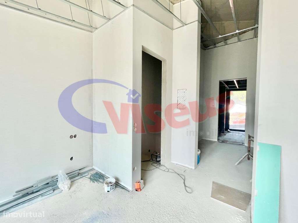 Moradia T3 + Escritório Nova junto à Praia Canidelo-32