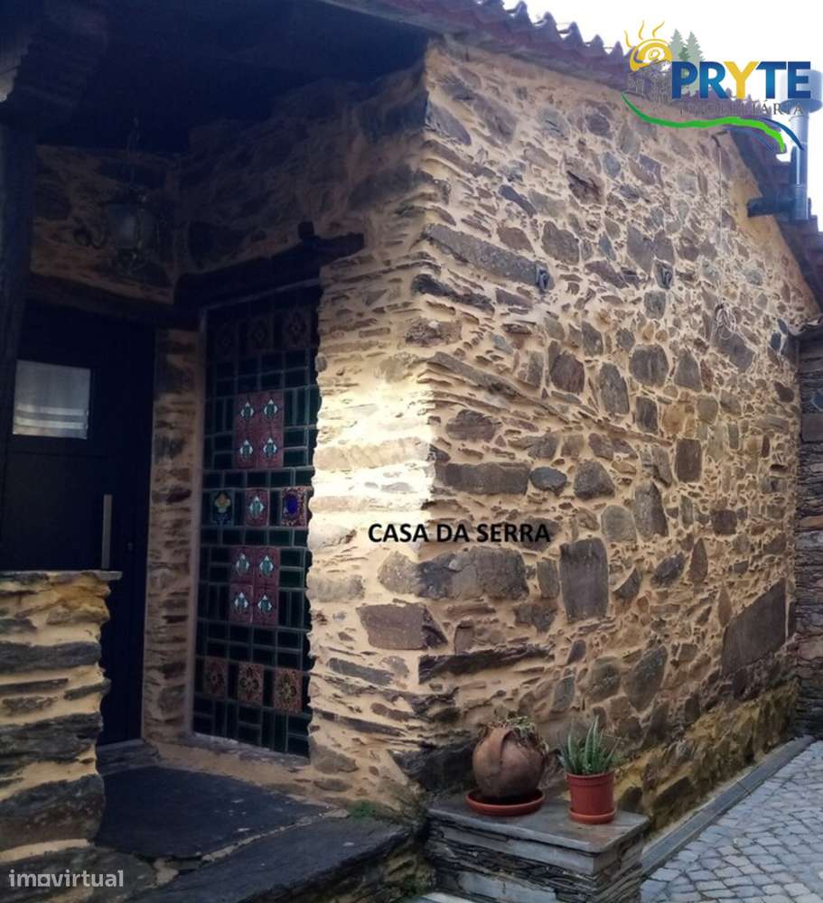 Moradia de tipologia T2 situada em Castanheira de Pêra - Grande imagem: 3/23