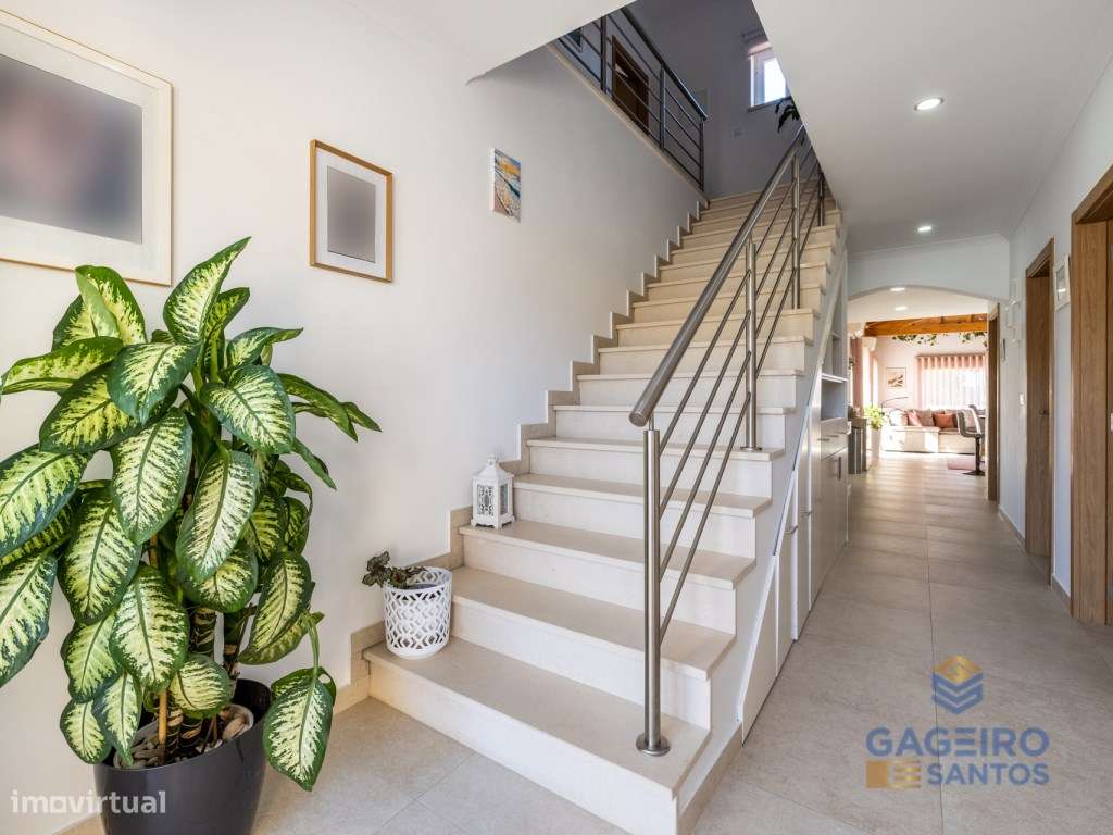 Moradia de estilo tradicional T4-6