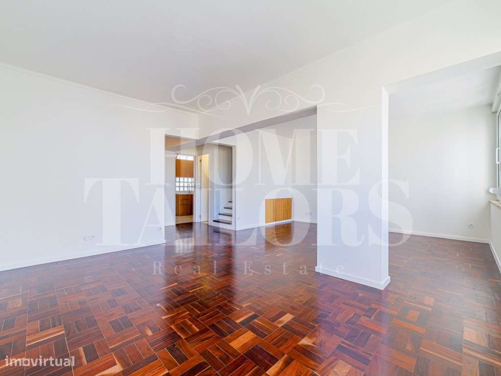 T4 DUPLEX RENOVADO | SALA de 40 m² | GARAGEM | Lapa / Campo de Ourique - Grande imagem: 3/15