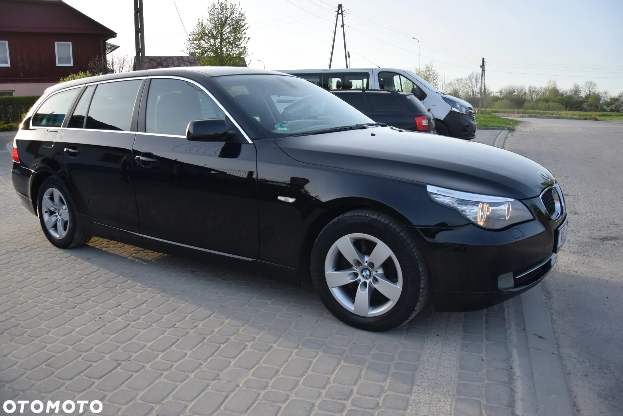 BMW Seria 5 525d Touring Edition Exclusive - 4