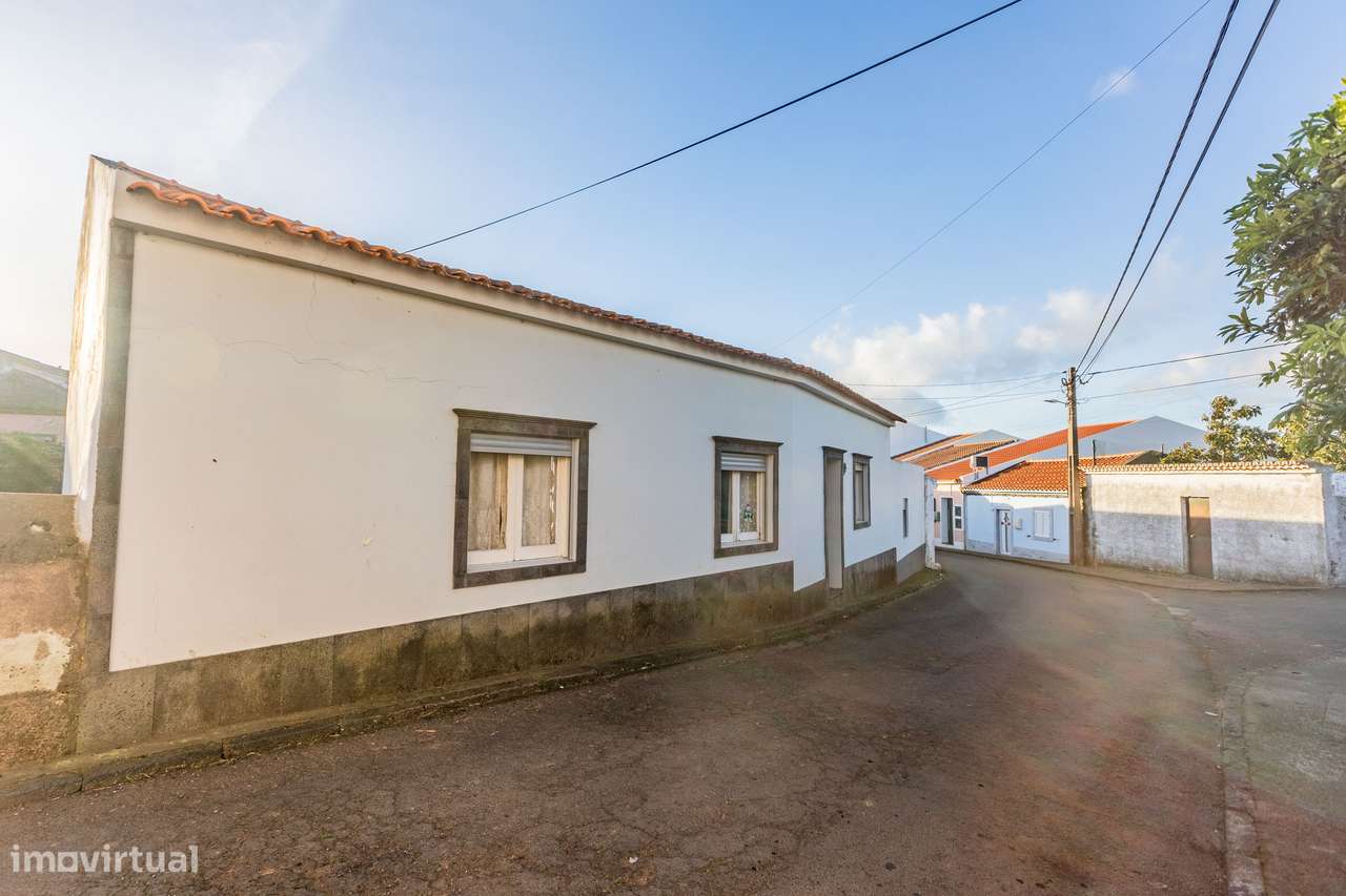 Moradia T3 - Fenais da Luz-23