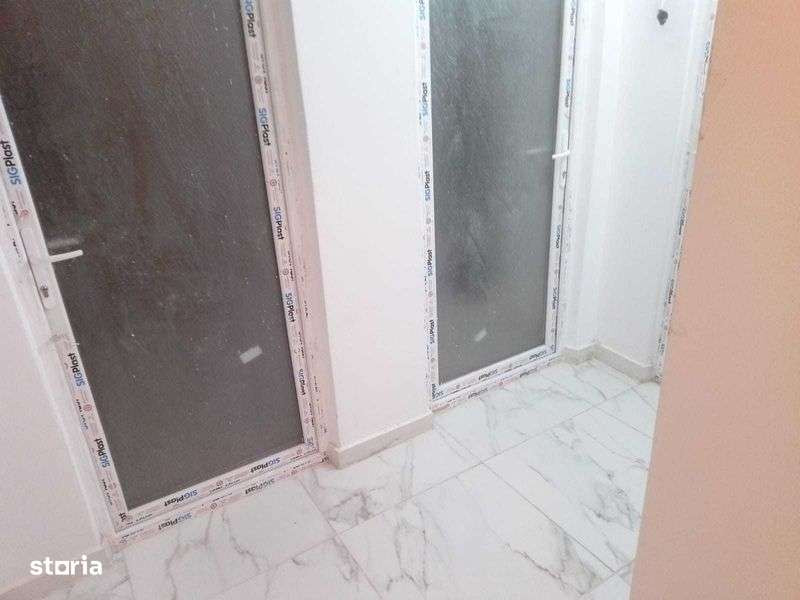 Vand Apartament Decomandat 3 camere Parter - Imagine principală: 5/8