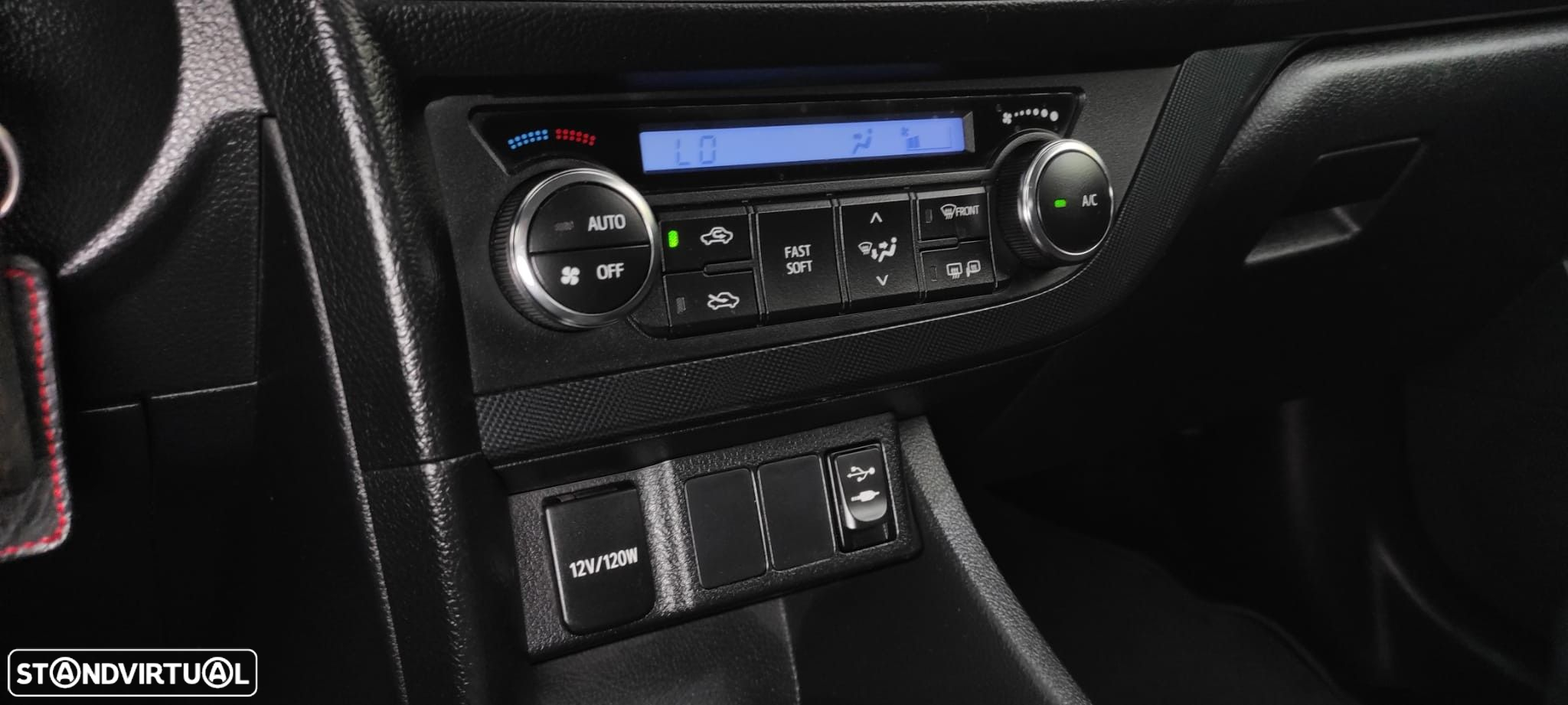 Toyota Auris Touring Sports 1.4 D-4D Com+P.Sport - 28