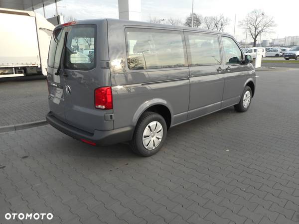 Volkswagen Caravelle - 4