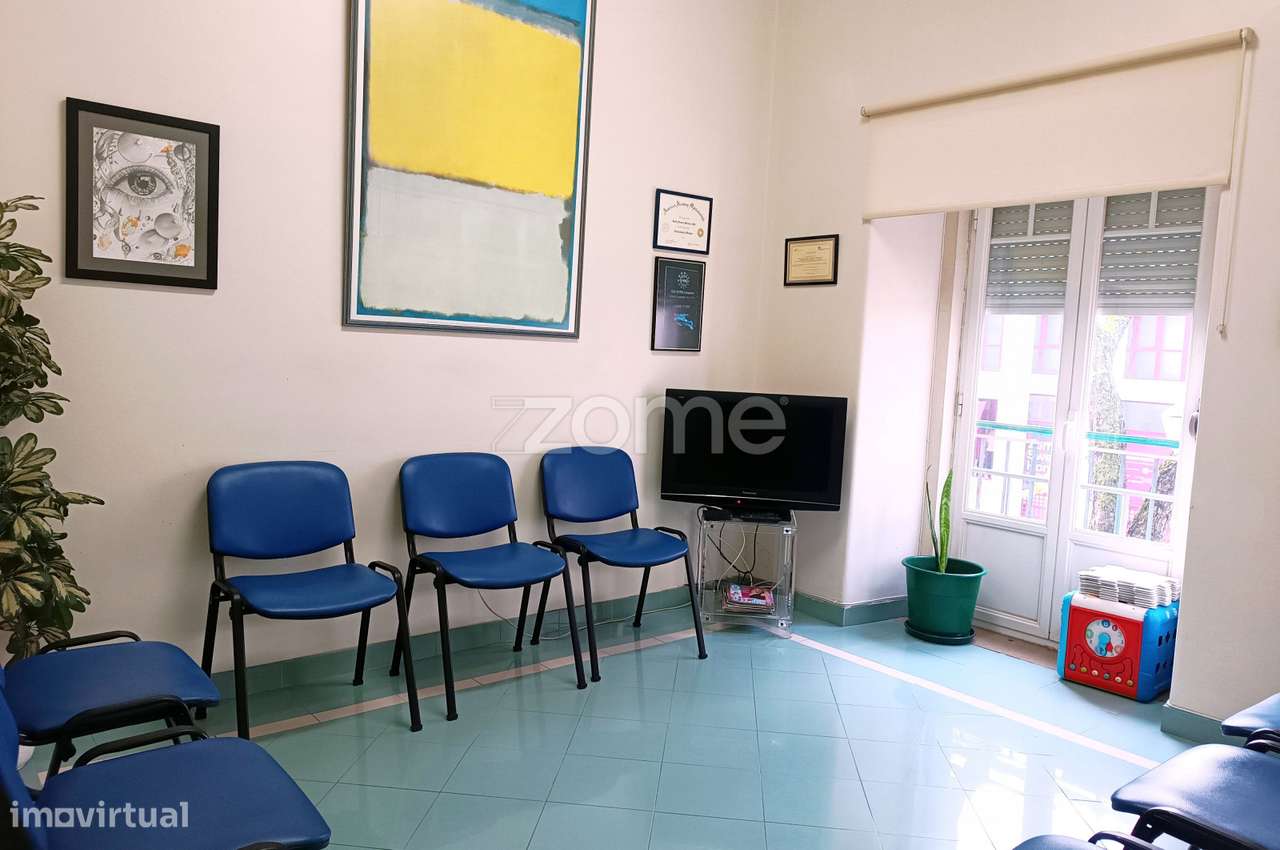 Gabinete para Arrendamento na Avenida 5 de Outubro, Setúbal - Grande imagem: 4/17