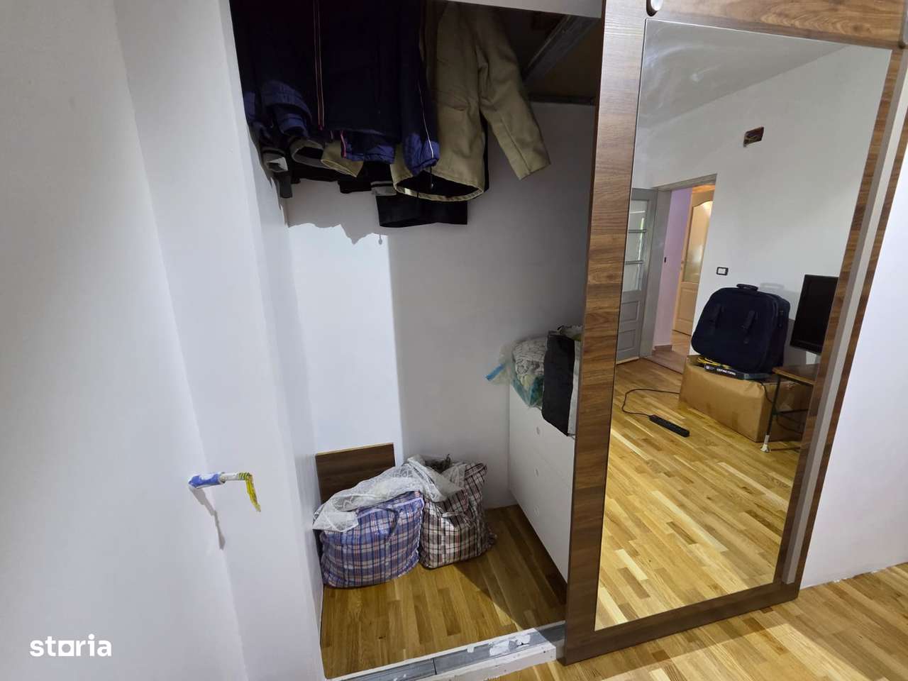 COMISION 0, casa 120 mp, 1330 mp teren, 3 camere, Razvad-5