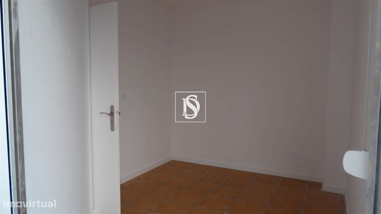 Apartamento T2 Venda na Tapada das Mercês-13
