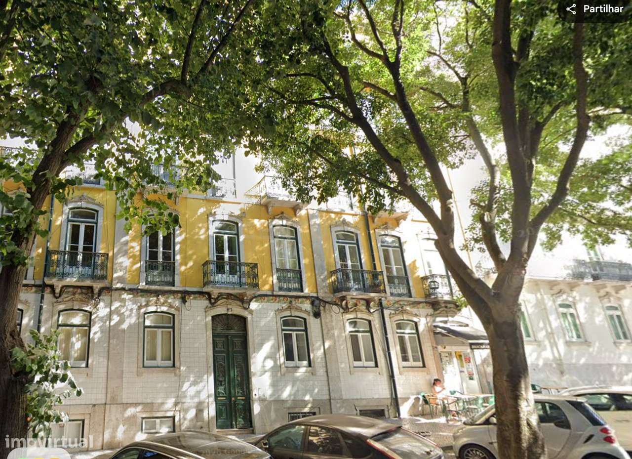 Espacoso T6 Na Rua Alexandre Herculano Oportunidade Unica