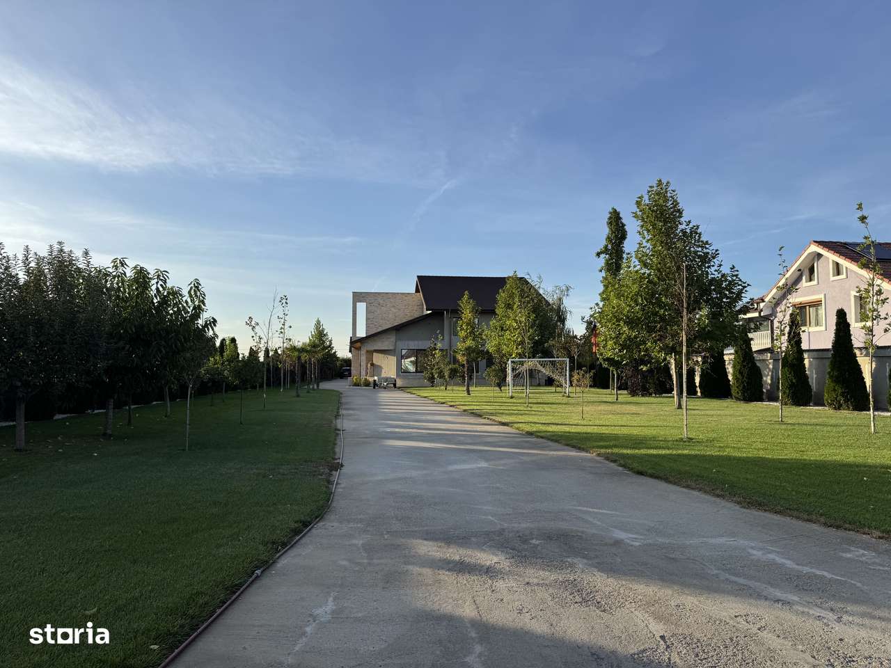 Vila S+P+1E, finisaje de lux, teren - 3000 mp, zona Platou Strehareti-9