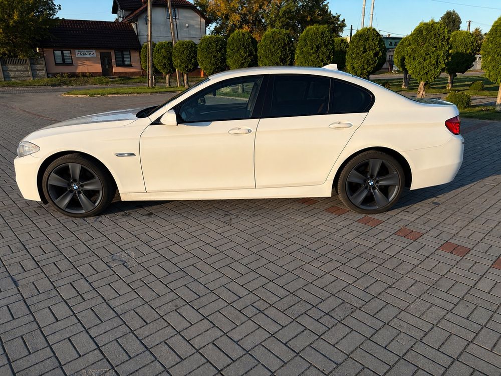 BMW 5 Series F10/F11 (2009-2017) 2011