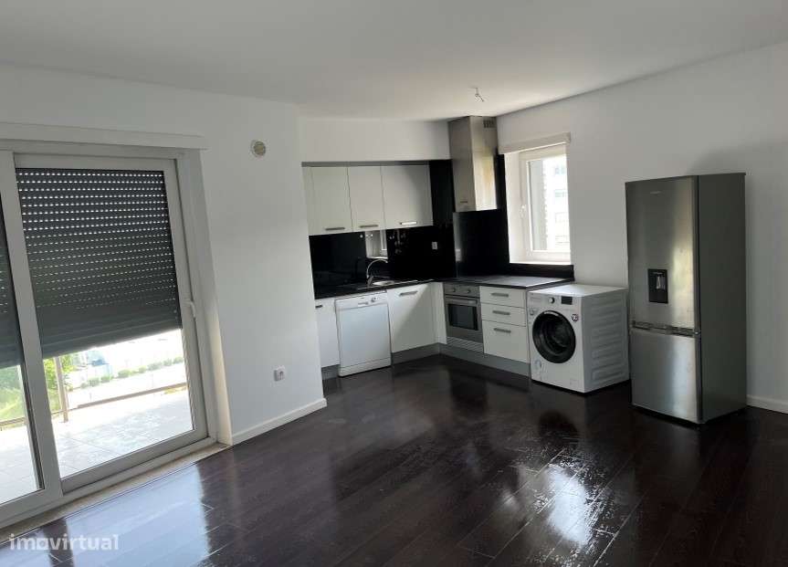Apartamento em Covilhã, Santa Maria - Grande imagem: 2/8
