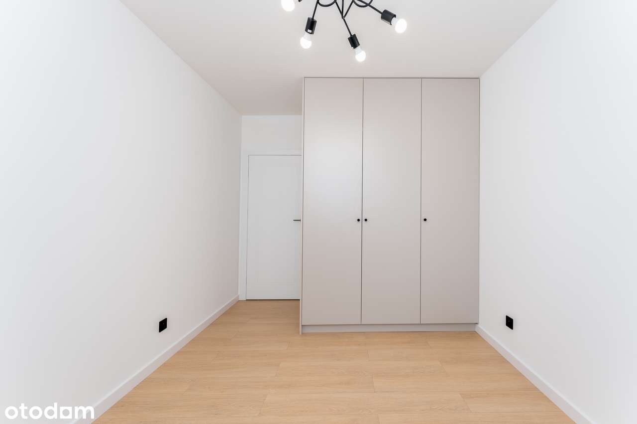 Jasny 4 pok. apartament z garderobą - nowe bud.-14