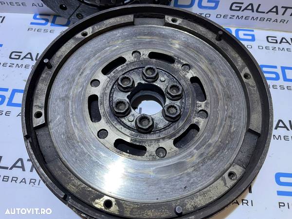 Volanta Masa Dubla cu Placa Presiune Ambreiaj Cu Disc Cutie Manuala 5 Trepte Volkswagen Passat B5 2.0 1997 - 2001 Cod 123025310 - 8