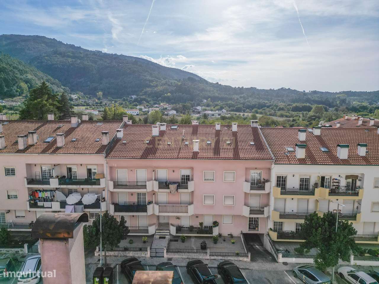 Apartamento T2 com Terraço e Garagem na Lousã – Conforto e Tranquilida - Grande imagem: 2/39