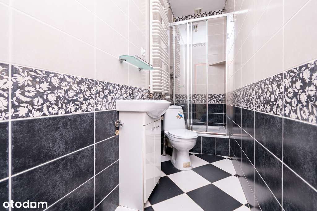 Mieszkanie trzypokojowe na 1 piętrze-7