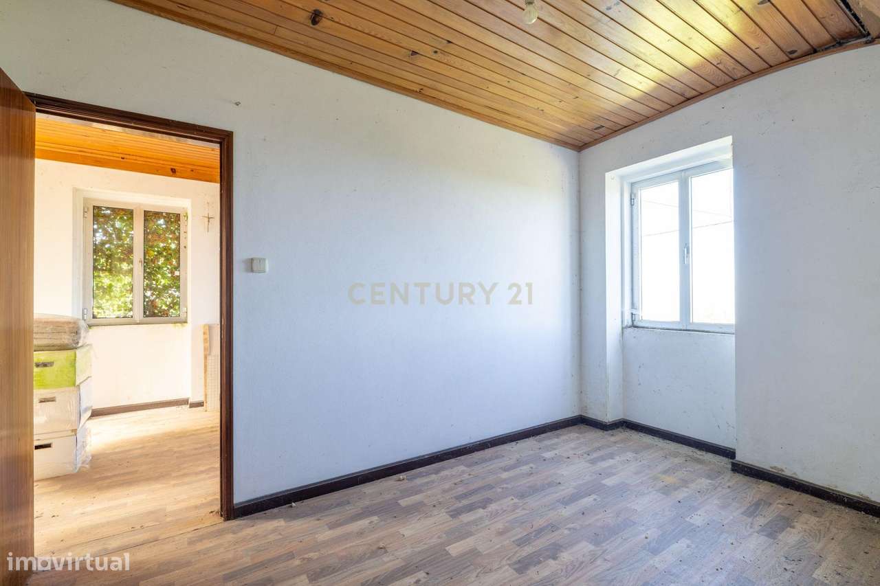 Moradia para Reabilitação com Terreno +1.000 m² | Vista sobre a Ria de-14