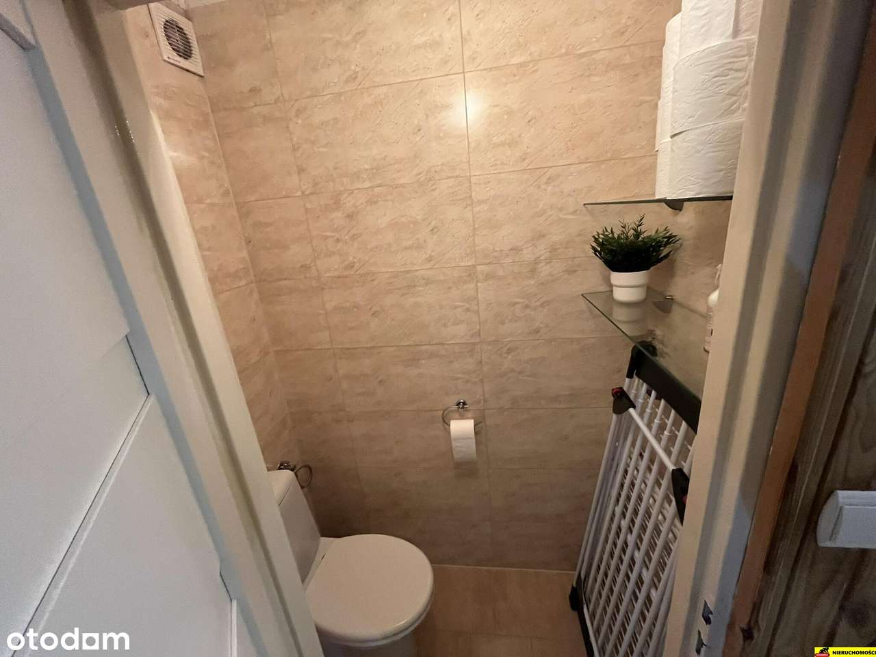 3 pokoje 63m2  Loggia III piętro- do zamieszkania-14