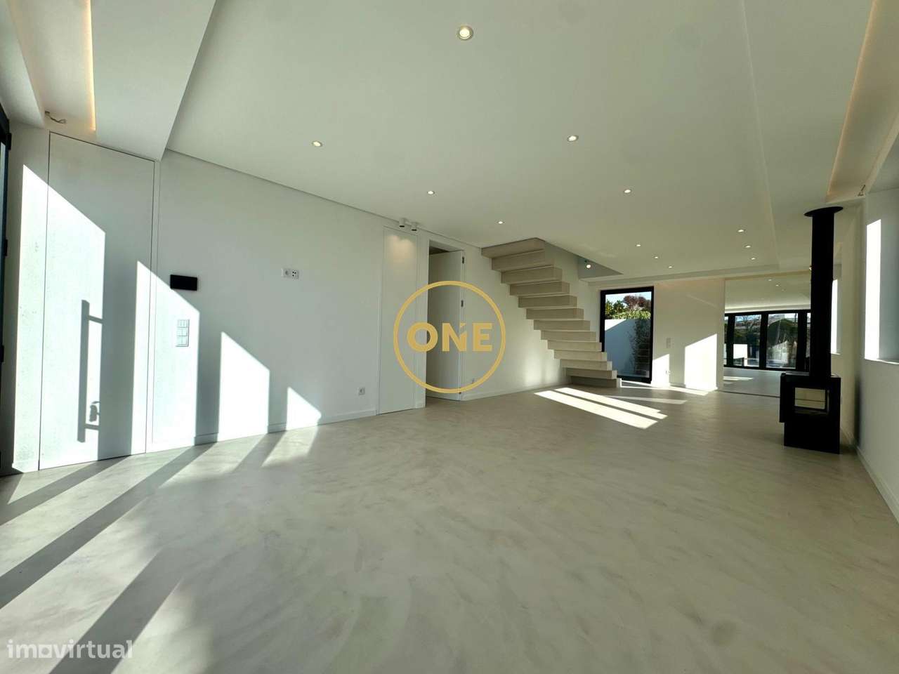 Moradia NOVA T3+1 | 330 m2 | Piscina | PRAIA | Francelos-9