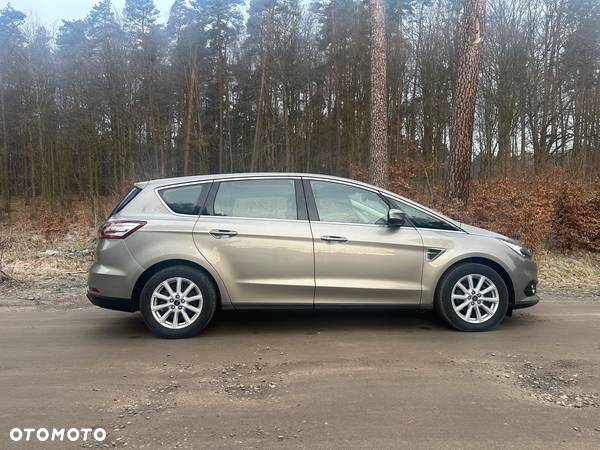 Ford S-Max 2.0 TDCi Titanium PowerShift - 6