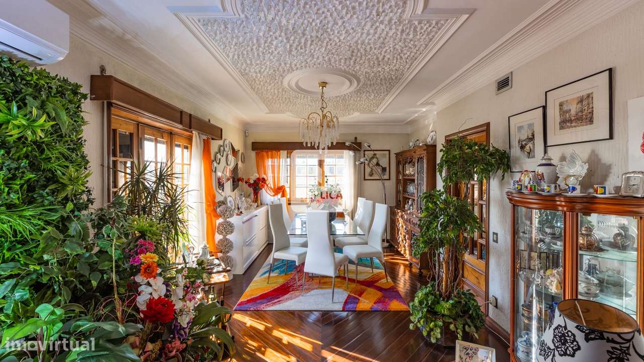 Moradia T5 com Jardim e Piscina na Maia - Grande imagem: 3/21