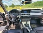 BMW Seria 3 320i Edition Exclusive - 24